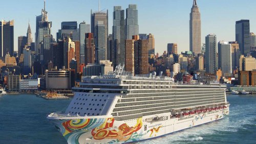 Norwegian Getaway Can't Get Away And Remains Docked in New York Due to Nor’easter